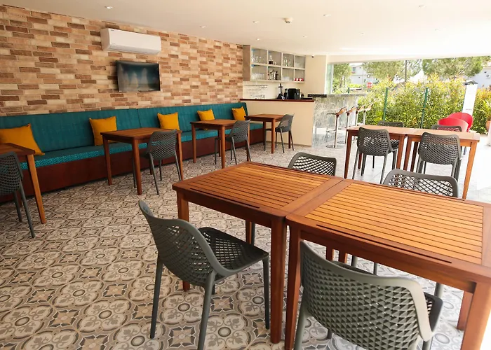 Dna (adults Only) Otel